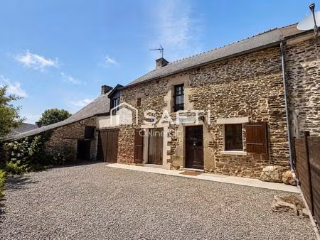 maison en pierres rénovée avec vie de plain-pied – dépendances et fort potentiel