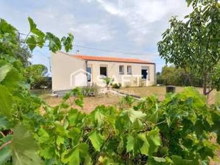 vente maison aux sables-d'olonne (85100) : à vendre / 84m² les sables-d'olonne