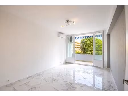 bel appartement t3 avec loggia  cave et parking