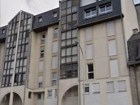 centre ville f2 avec parking