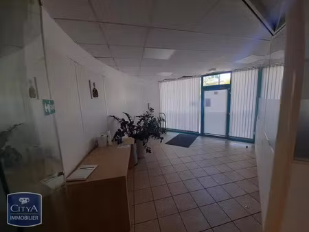 local commercial à louer 390 m² - nîmes (30) - 3 500€