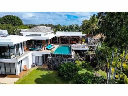 villa d'exception à azuri – luxe absolu entre golf  lagon et marina - mzimc1272