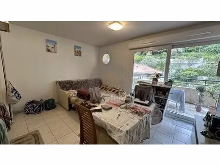 menton borrigo: agreable studio avec balcon