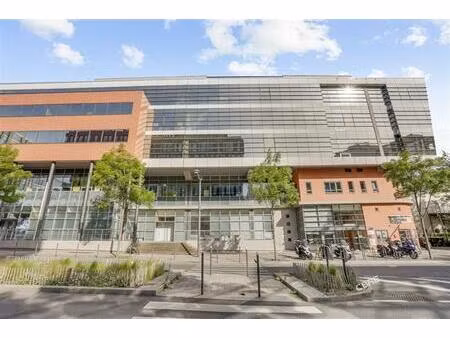 location bureau massy 1 704 m²