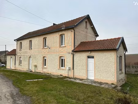 vente maison 8 pièces 164 m² à croix-fonsommes (02110)  60 000 €
