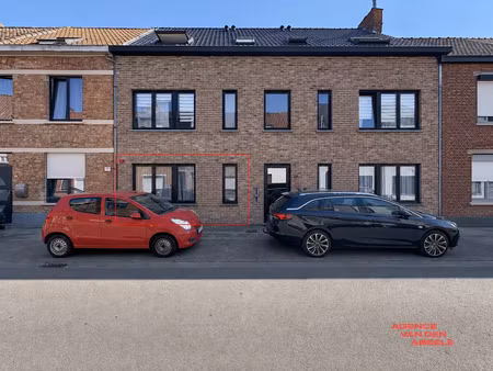 appartement te huur in sint-kruis met 2 slaapkamers