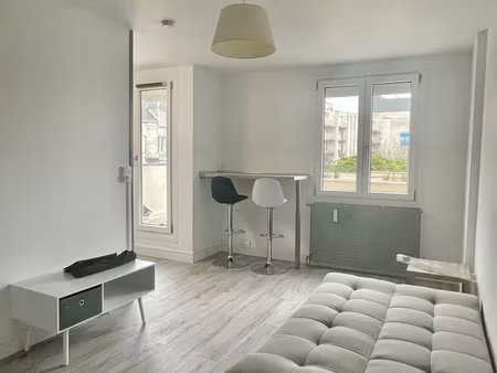 studio avec terrasse- 20 80m2