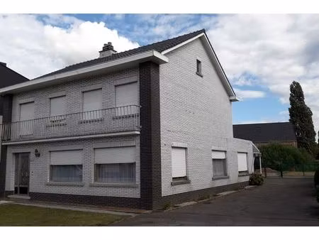 huis te huur in hallaar met 3 slaapkamers