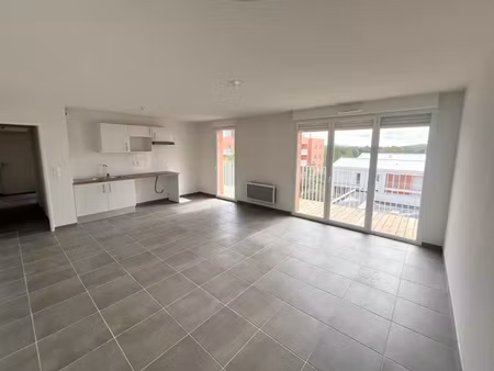 beau t3 de 68 m² avec terrasse 12 m²
