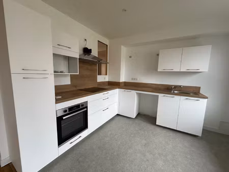 bel appartement rénové type 4 face au lycée gay-lussac