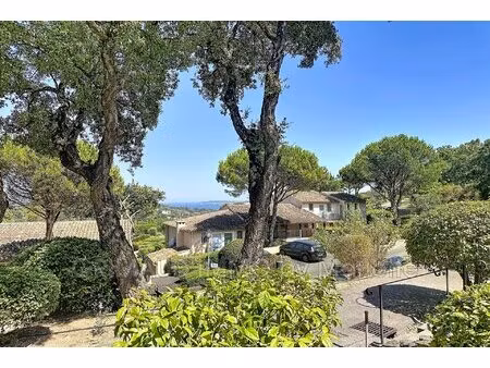appartement t2 dans residence sécurisé  petite vue mer