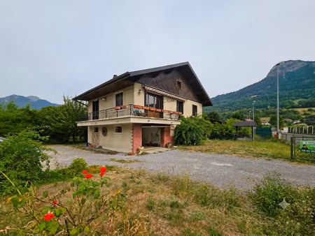 maison 5 pièces - 149 m²