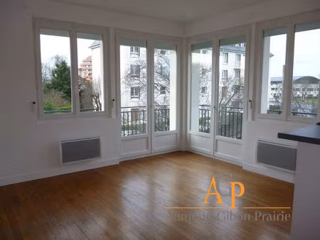 à louer - t2 avec balcon - caen