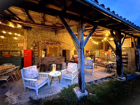 vente maison 6 pièces 120 m² à montmoreau (16190)  175 500 €