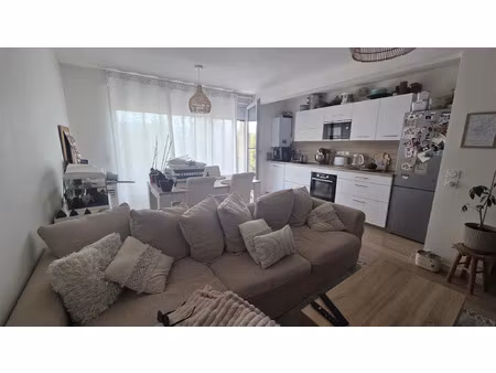 location appartement 3 pièces 58 m² à clermont-ferrand (63000)