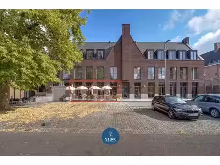 handelspand gelegen op een gunstige locatie te oud-rekem !