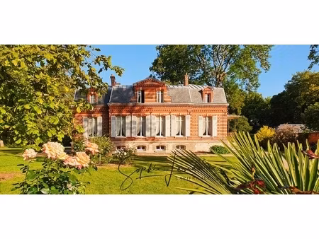 demeure de caractère à vendre à bézu-saint-éloi – 9 pièces  5 chambres  parc de près de 6 