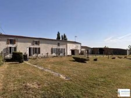 vente maison à l'île-d'elle (85770) : à vendre / 130m² l'île-d'elle
