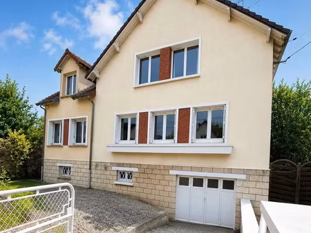 vente maison 8 pièces 137 m2 à chambly