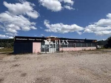 vente bureaux et commerces à brionne (27800) : à vendre / 403m² brionne