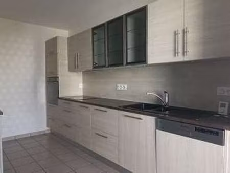 location appartement 3 pièces à ploemeur (56270) : à louer 3 pièces / 67m² ploemeur