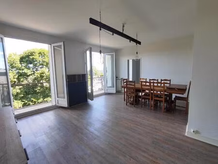 location appartement 4 pièces 97m² poitiers 86000