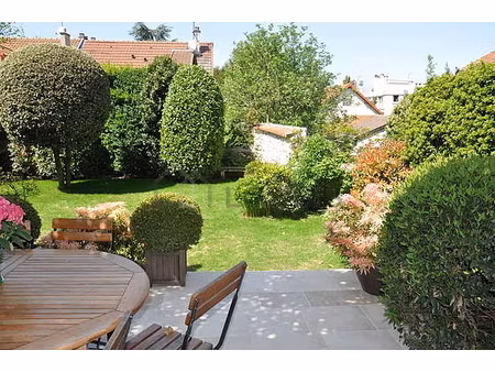 appartement 5 chambres meublé avec garage  terrasse et jardin