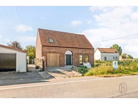 huis te koop in mont-de-l'enclus met 3 slaapkamers