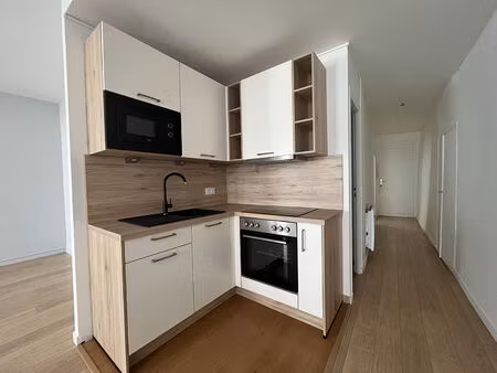 location appartement 2 pièces 59m²