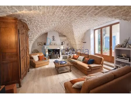 maison familiale de charme  au calme et à l’abri des regards aubais