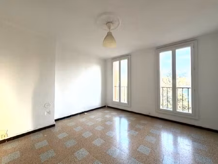 appartement 3 pièces avec cave à marseille 9e