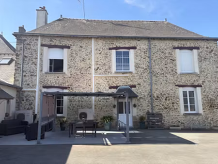 vente maison 8 pièces 175 m² à cuillé (53540)  275 600 €