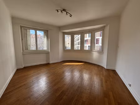 location appartement 3 pièces 80m² metz 57000