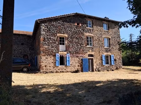 corps de ferme sur terrain de 7000 m2