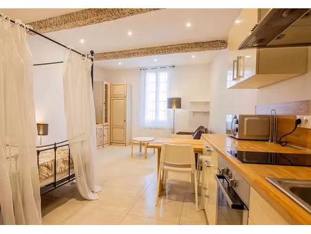 location meublée appartement 1 pièce 28 m² à figanières (83830)  450 €