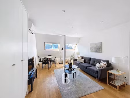 location meublée appartement 2 pièces 51.04 m² à paris 8ème (75008)  2 430 €