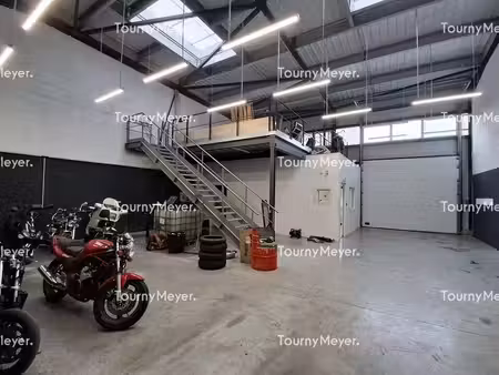 location entrepôt beychac-et-caillau 33750 221m²