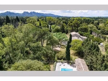 villa de luxe de 7 pièces en location eygalières  france
