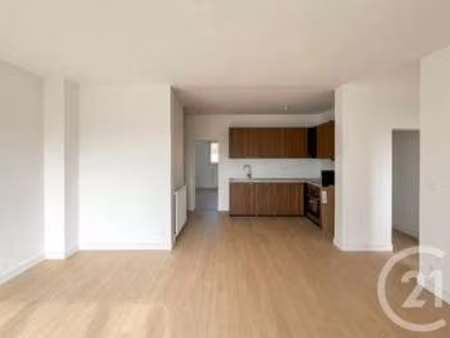 vente appartement 4 pièces aux sables-d'olonne (85100) : à vendre 4 pièces / 75m² les sabl
