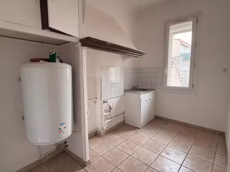 location appartement 3 pièces 48 m² à marignane (13700)