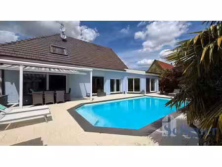 belle maison à sessenheim avec piscine