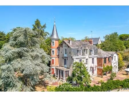 l'élégance d'une demeure de villégiature au bord de loire