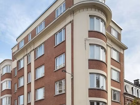 appartement à vendre avec garage et 3 chambres   woluwe-saint-pierre (vbe47297)