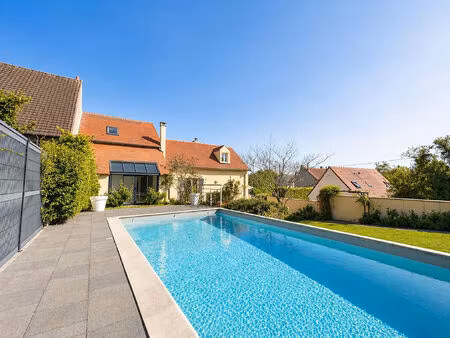 achat maison 7 pièces 200m²