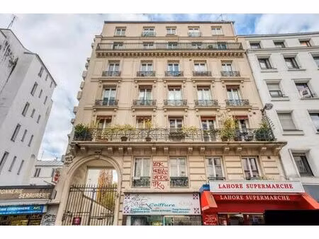 location local professionnel 232m²