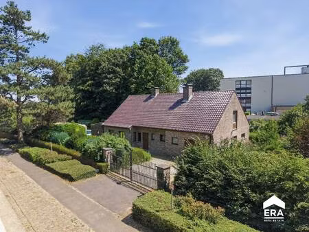 huis te koop in heuvelland met 4 slaapkamers