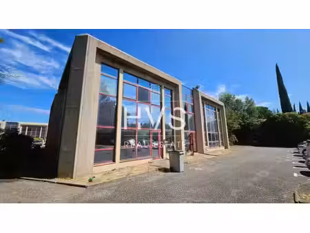 location bureaux 241 m²