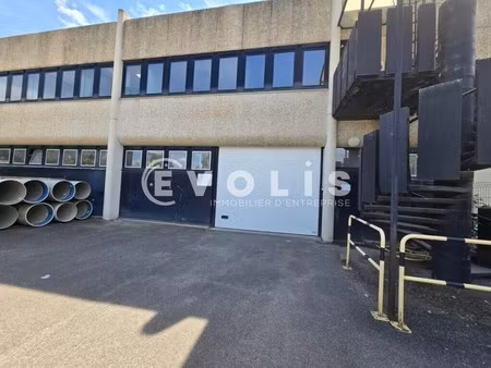 location bureaux 92 m² à 367 m²
