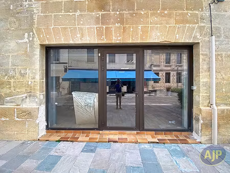 vente commerce 57 m² lesparre-médoc (33340)