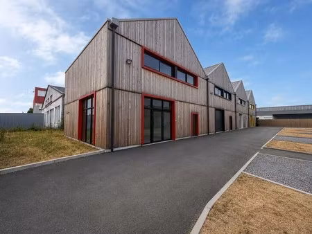 location local d’activités saint herblain 44800 160m² à 360m²